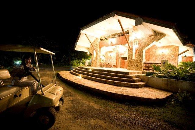 Blue Sapphire Golf And Resort Kanchanaburi Exterior foto